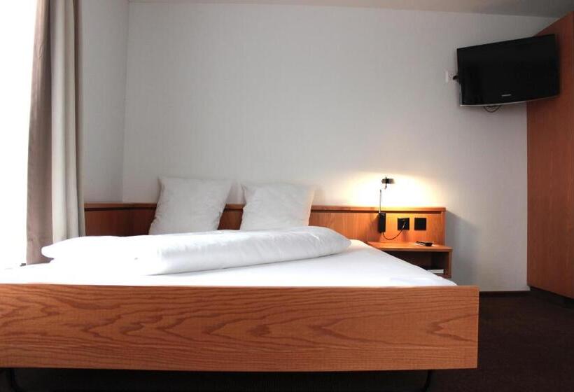 Номер Стандарт, Freihof Swiss Lodge