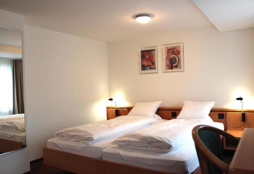 Номер Стандарт, Freihof Swiss Lodge