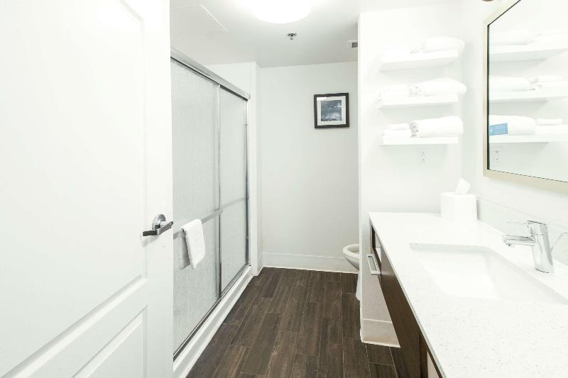 غرفة قياسية, Hilton Garden Inn Roanoke