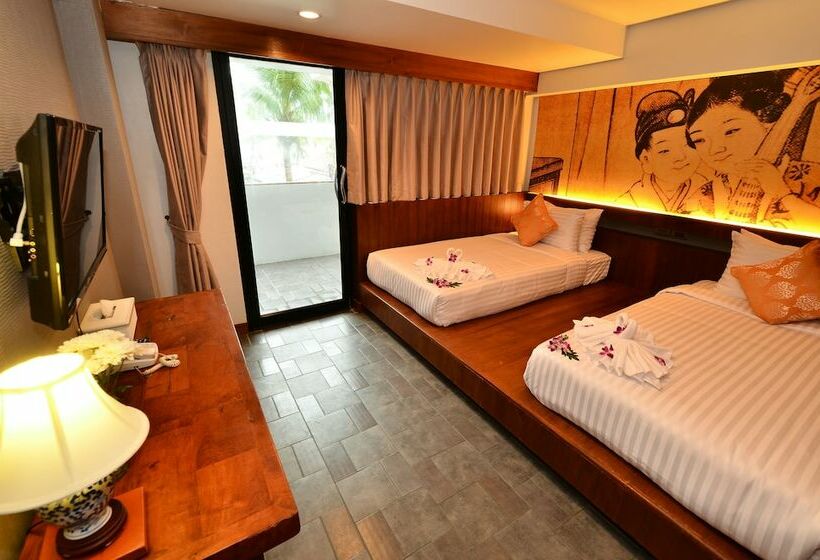 חדר סופריור, Lap Roi Karon Beachfront