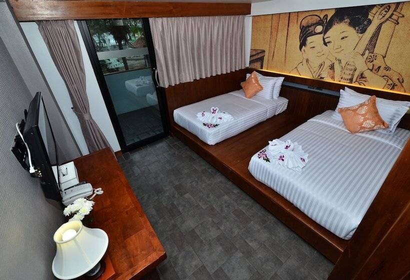 חדר דלוקס, Lap Roi Karon Beachfront