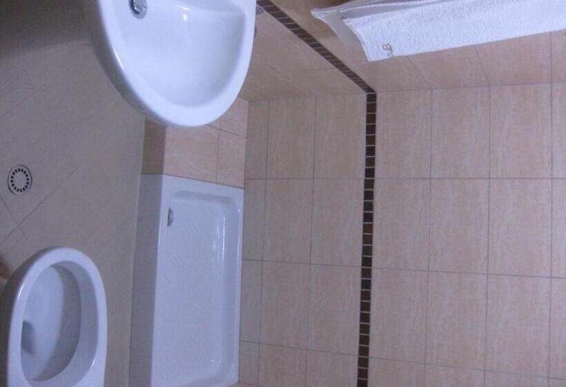 חדר סטנדרט, Marub