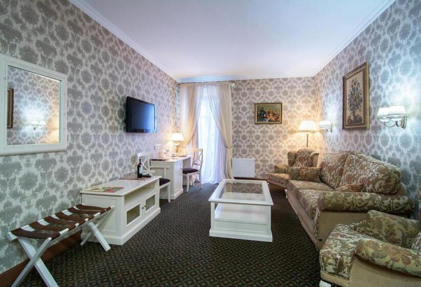 سوییت, Optima Collection Kamianets Podilskyi