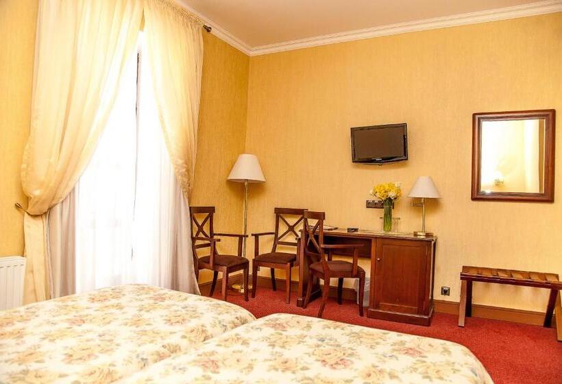 اتاق سوپریور, Optima Collection Kamianets Podilskyi