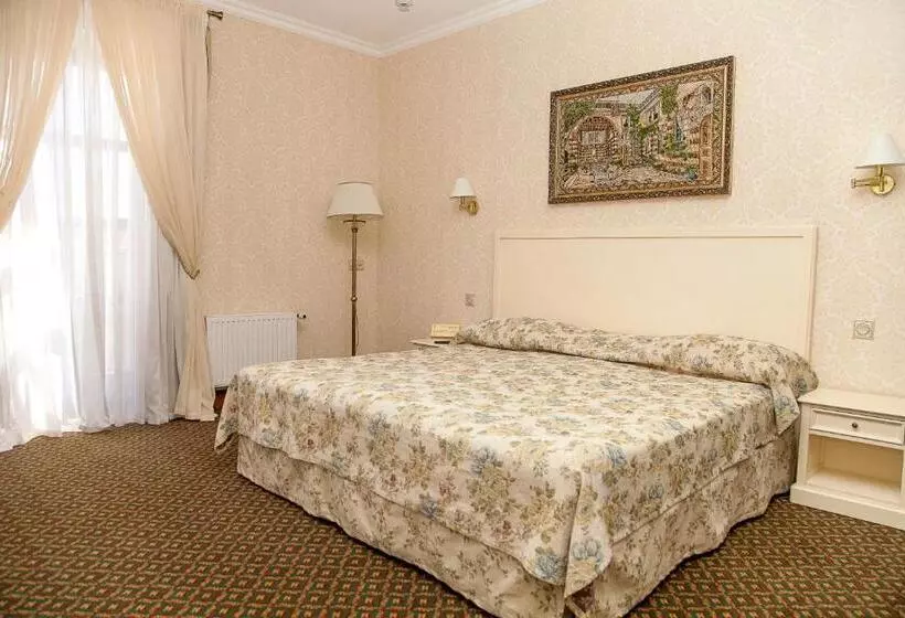 スイート, Optima Collection Kamianets Podilskyi