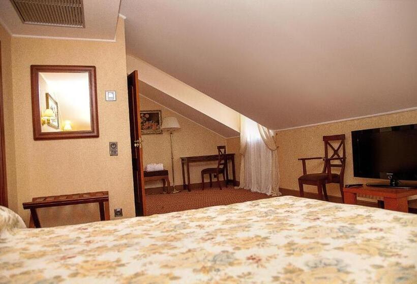 سوییت, Optima Collection Kamianets Podilskyi