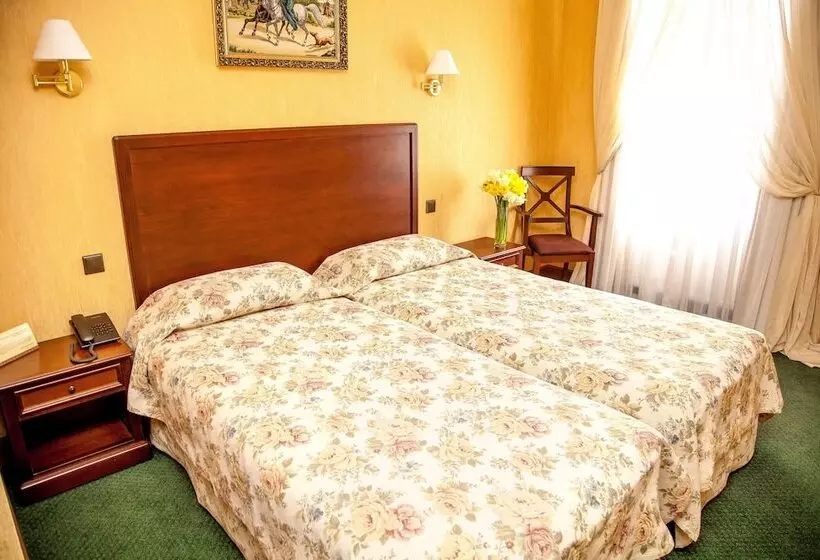 スタンダードルーム, Optima Collection Kamianets Podilskyi
