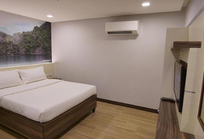 חדר דלוקס, Sugbutel Family