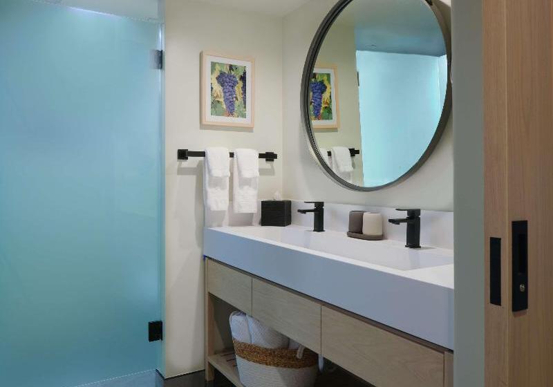 חדר סטנדרט, Sugbutel Family