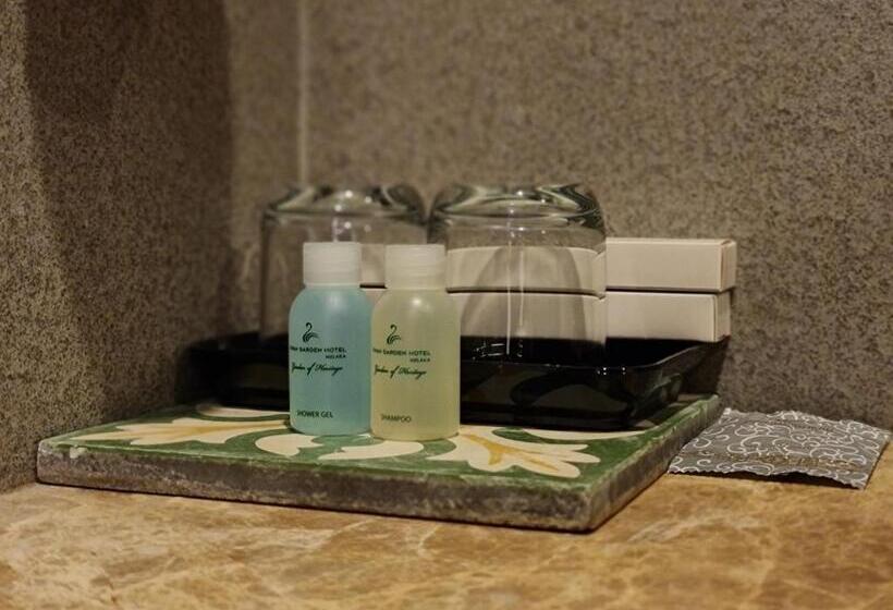 اتاق لوکس با تخت بزرگ, Swan Garden