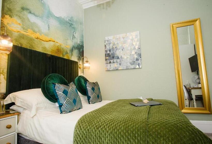 スタンダードルーム, The Cleveland