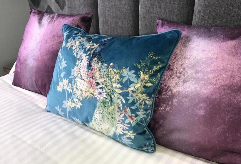 スイート, The Cleveland