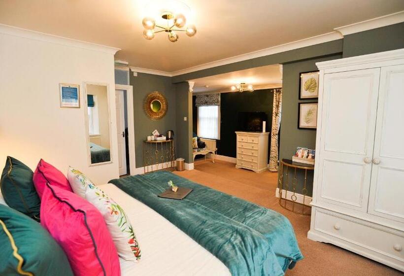 キングサイズベッドのスイートルーム, The Cleveland