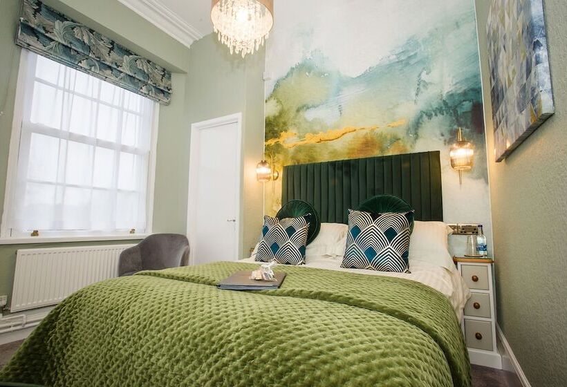 スタンダードルーム, The Cleveland