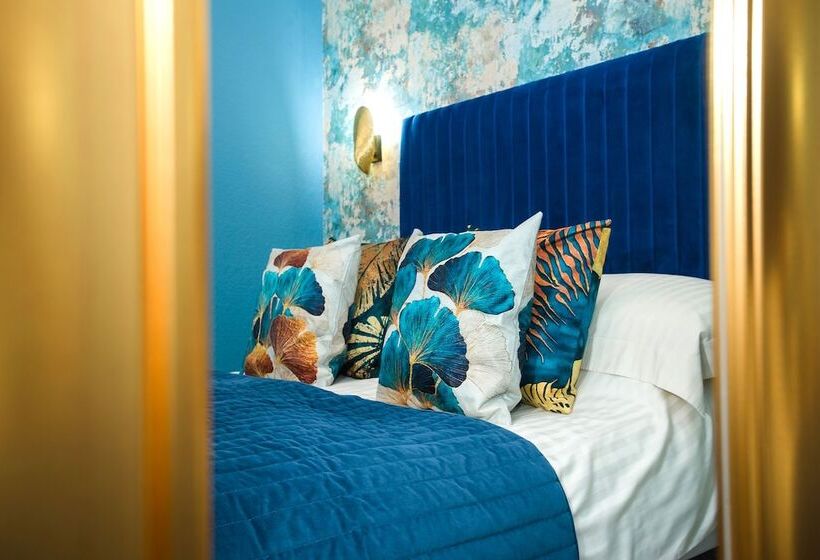 スタンダードルーム, The Cleveland