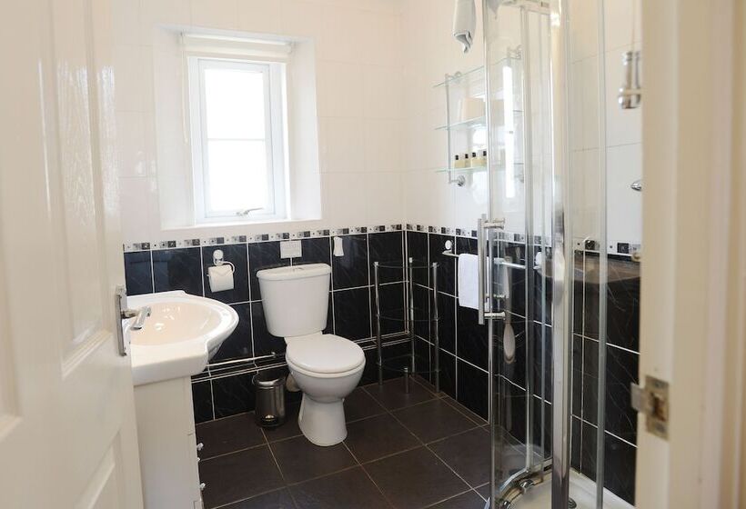 キングサイズベッドのスイートルーム, The Cleveland