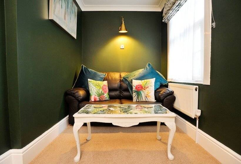 キングサイズベッドのスイートルーム, The Cleveland