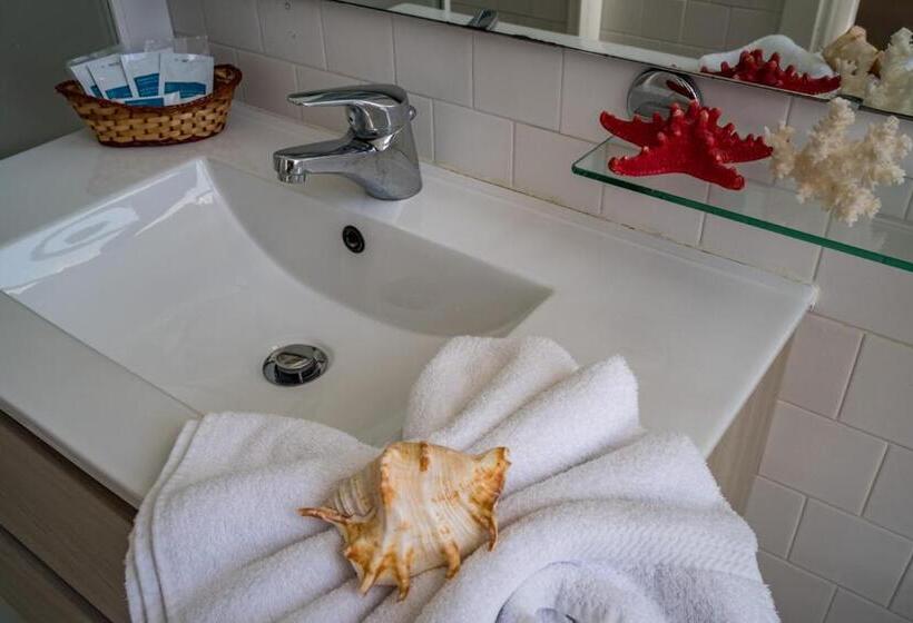 バルコニー付きスタンダードルーム, Villa Dei Fiori   Sul Mare Con Piscina