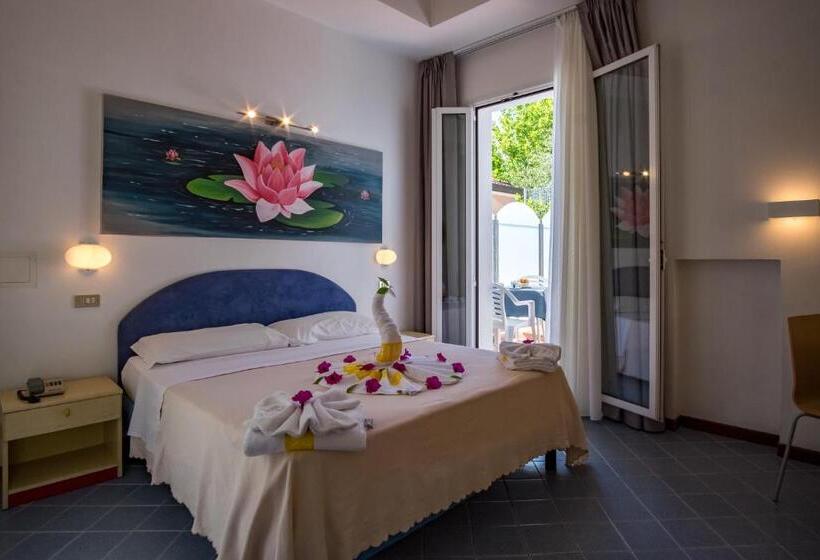 バルコニー付きスタンダードルーム, Villa Dei Fiori   Sul Mare Con Piscina