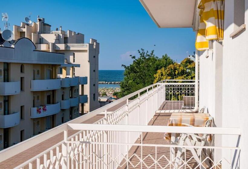 クラシックシングルルーム, Villa Dei Fiori   Sul Mare Con Piscina