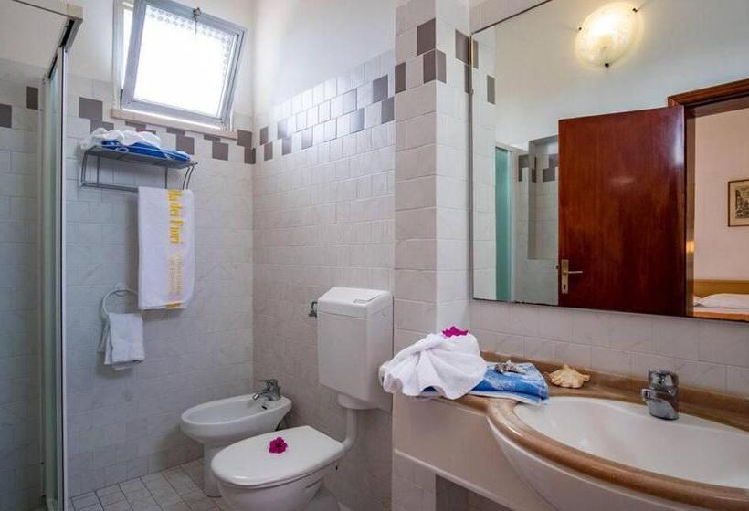 スタンダードルーム, Villa Dei Fiori   Sul Mare Con Piscina