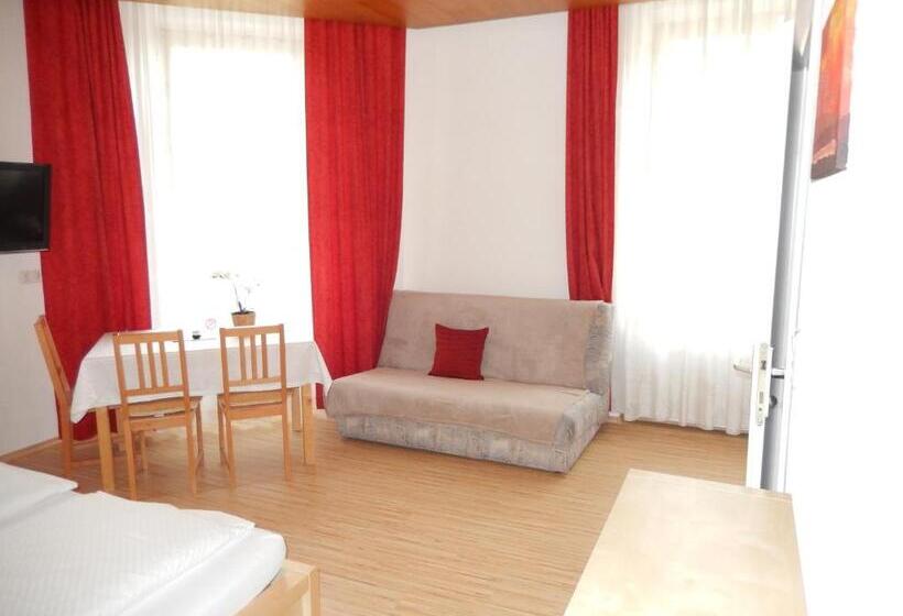 اتاق استاندارد, Wilder Mann