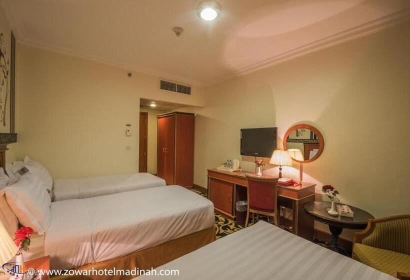 标准三人间, Zowar International