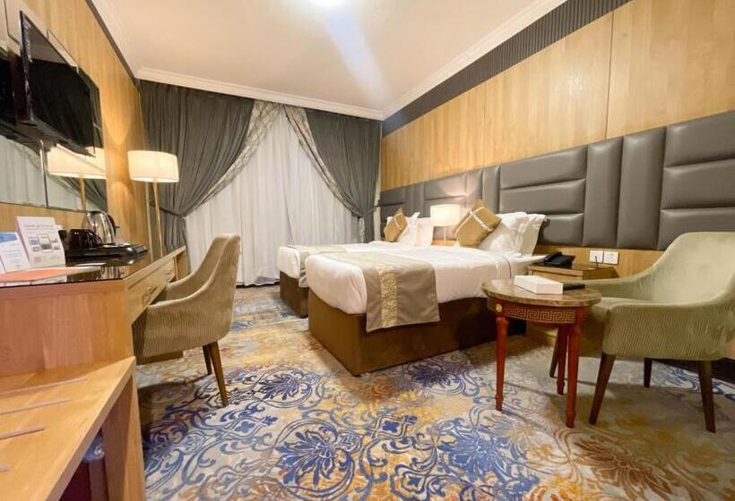 标准间, Zowar International