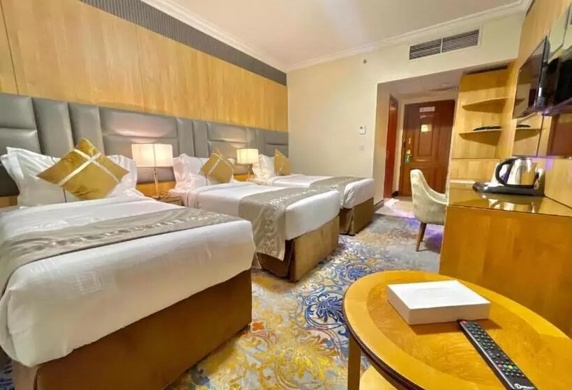 اتاق استاندارد سه نفره, Zowar Alalami Hotel فندق زوار العالمي