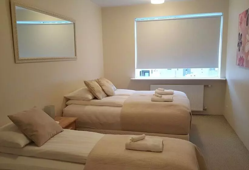 اتاق استاندارد سه تخته با سرویس بهداشتی مشترک, Comfy Guesthouse Westfjords