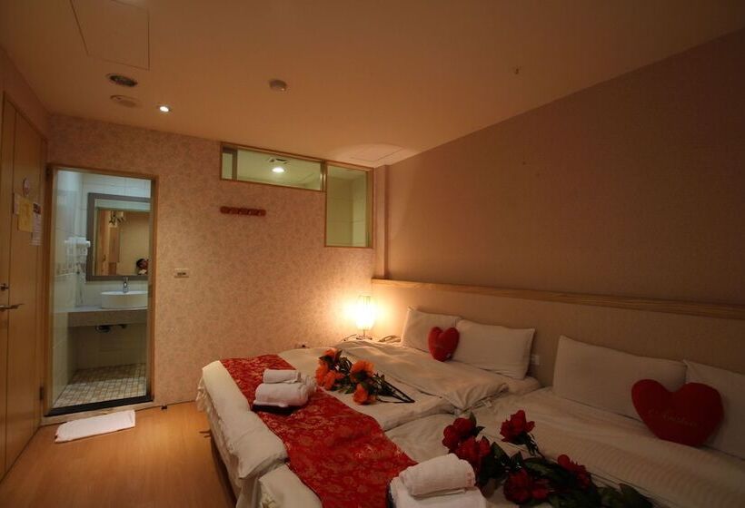 اتاق استاندارد سه نفره, Tanxiang Resort Hotel Sun Moon Lake Harbour   Sun Moon Lake Pier