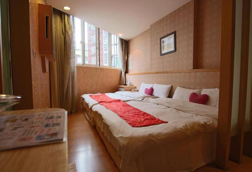 اتاق سوپریور چهار تخته, Tanxiang Resort Hotel Sun Moon Lake Harbour   Sun Moon Lake Pier