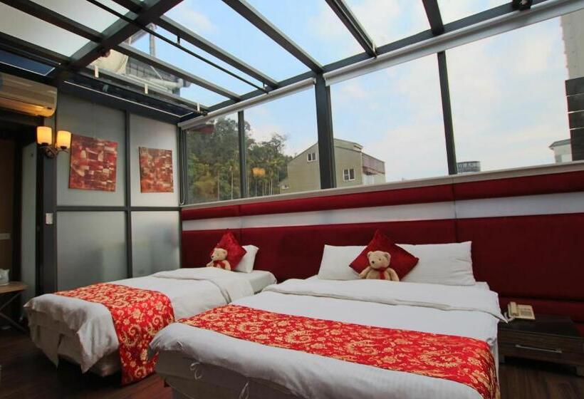 اتاق اجرایی سه نفره, Tanxiang Resort Hotel Sun Moon Lake Harbour   Sun Moon Lake Pier