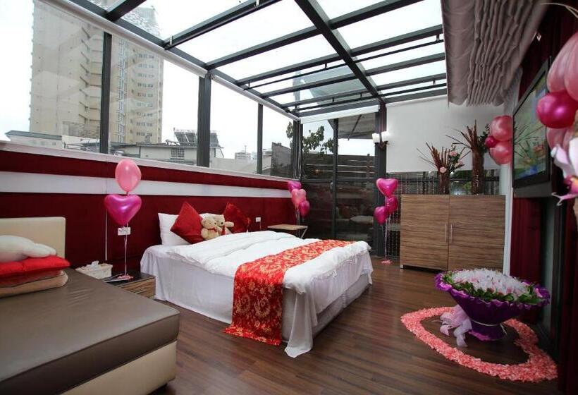 سوئیت پرزیدنت, Tanxiang Resort Hotel Sun Moon Lake Harbour   Sun Moon Lake Pier