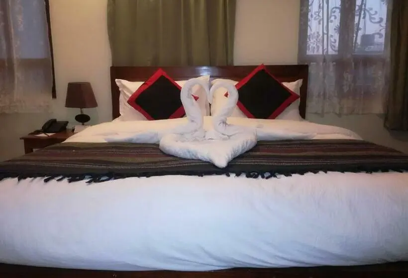 اتاق استاندارد, Khwapa Chhen