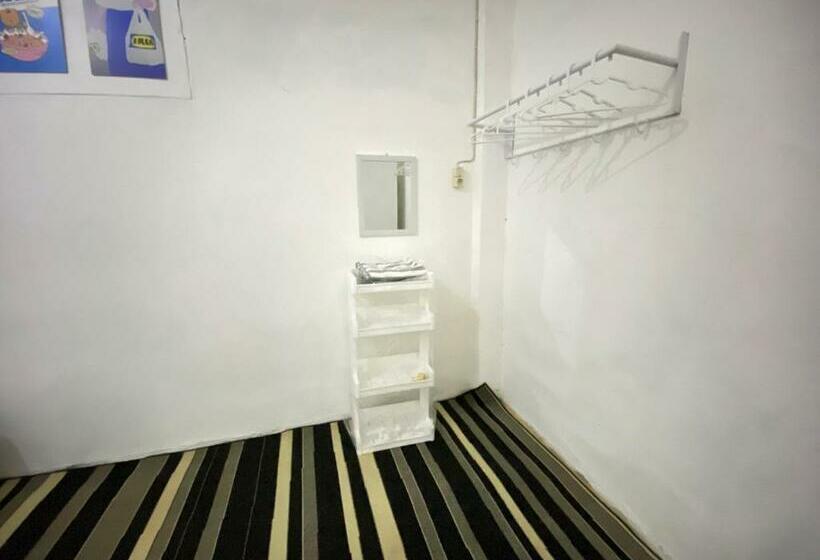 Номер Стандарт, Violet Doorz Syariah