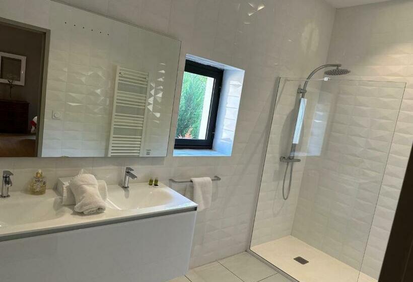 套房带园景, Domaine Du Prieuré D Estagel