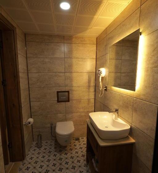 غرفة قياسية ثلاثية, Cevher Konaği