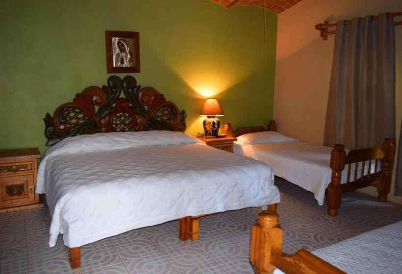 スタンダードルーム, El Mesón De Doña Josefina