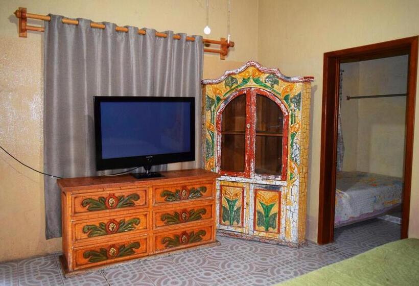 デラックスルーム, El Mesón De Doña Josefina