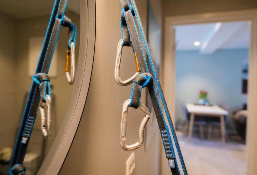 דירת חדר, Lodgen Stryn