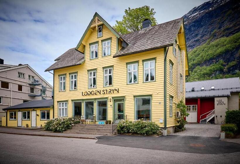 חדר סטנדרט חדר אמבטיה משותף, Lodgen Stryn