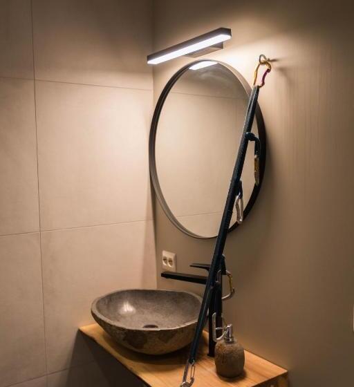 דירת חדר, Lodgen Stryn