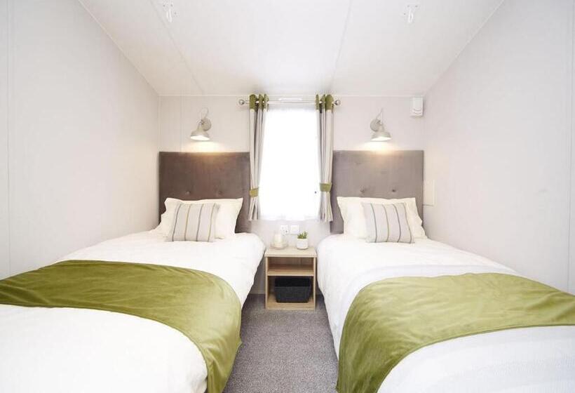 Дом 2 Спальни, Castle Brake Holiday Park