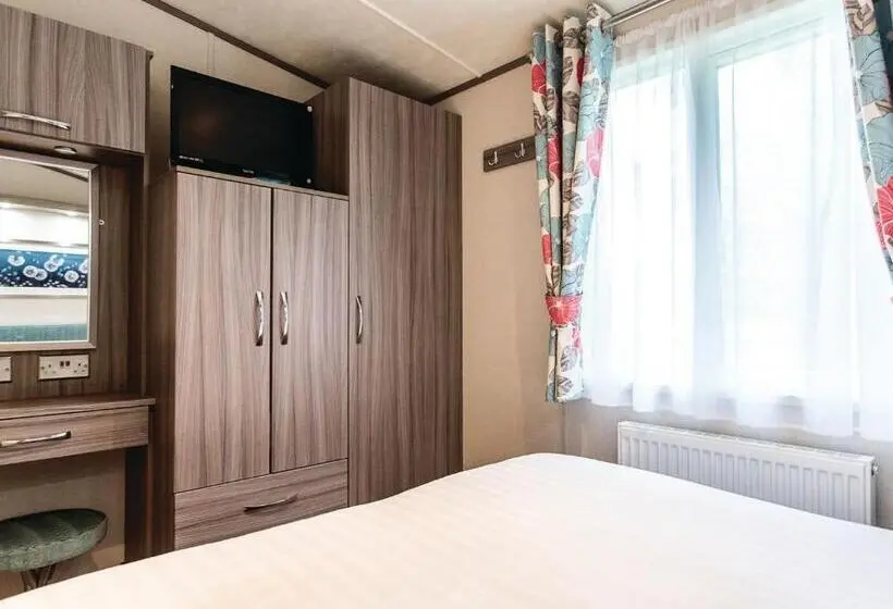 １ベッドルームハウス, Castle Brake Holiday Park