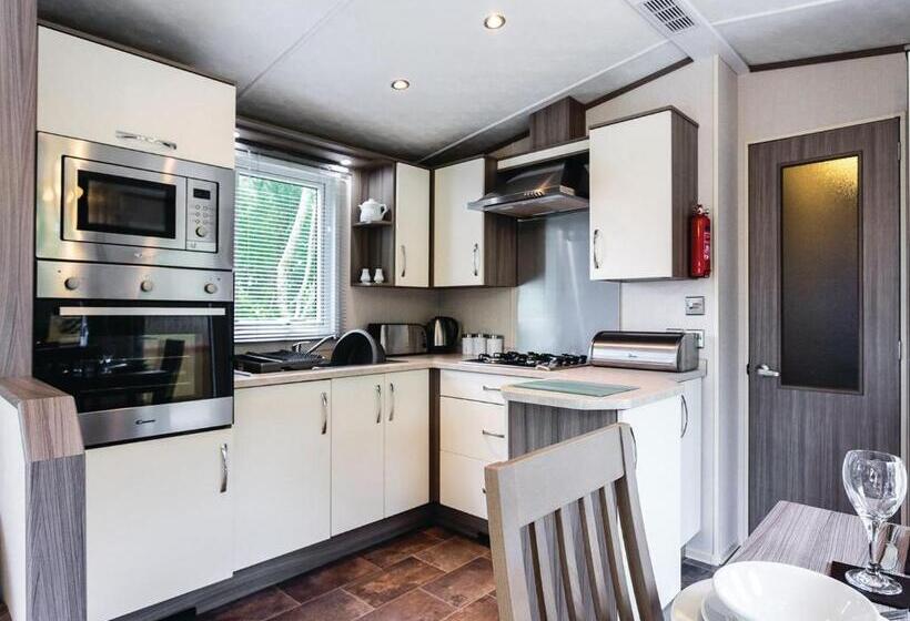 בית, חדר שינה 1, Castle Brake Holiday Park