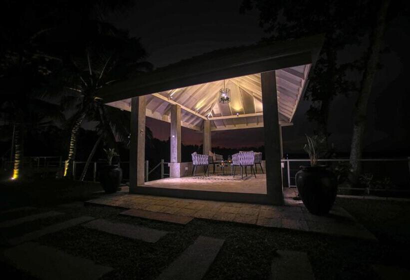 חדר דחוקס עם מיטת קינג, The Niche By Dbi 10 Minutes To The Beach