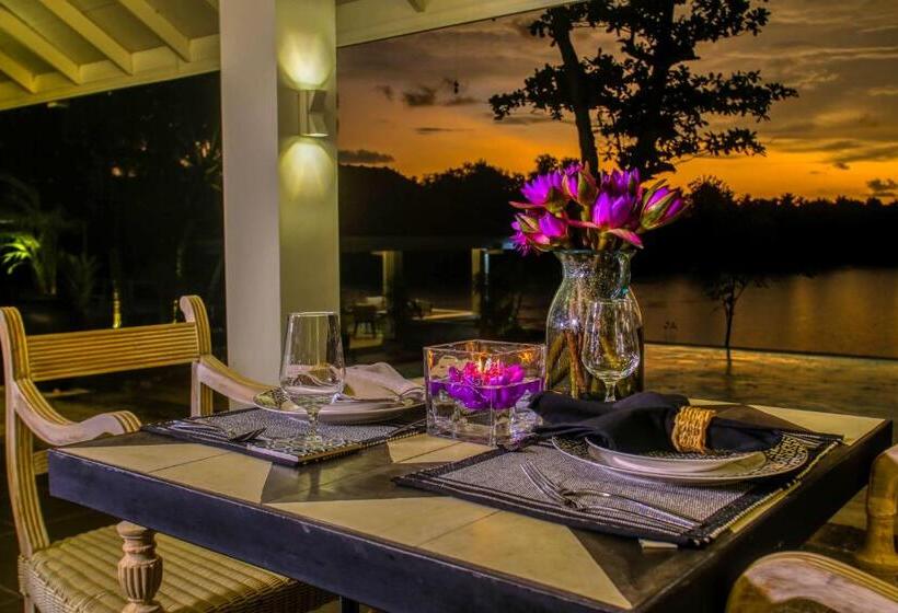 חדר דחוקס עם מיטת קינג, The Niche By Dbi 10 Minutes To The Beach