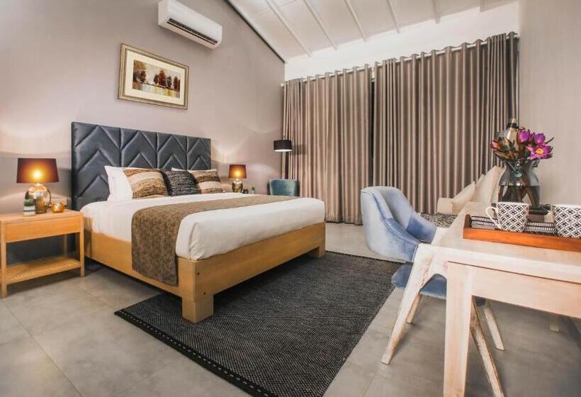 חדר דחוקס עם מיטת קינג, The Niche By Dbi 10 Minutes To The Beach