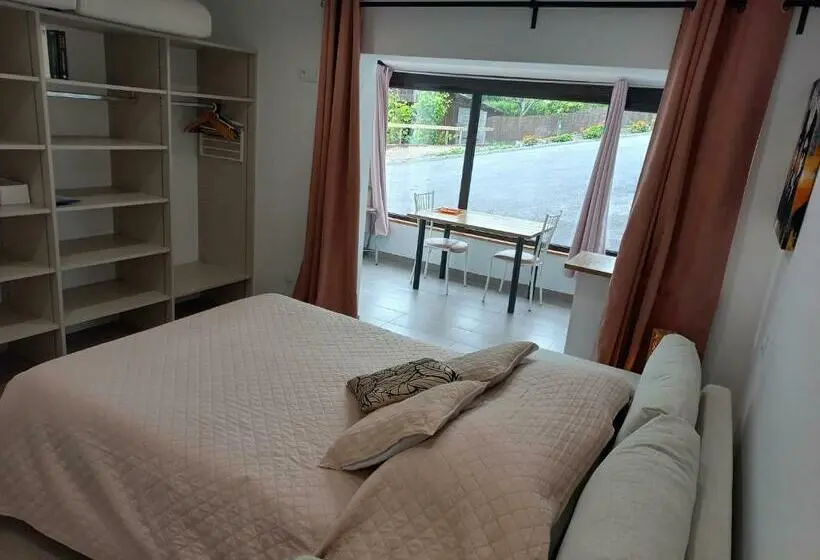 Standard-huone Puutarhanäkymä, La Casa Bed&breakfast Entrée Indépendante 26m2 Calme Proche De Tout Wifi Parking Privé Jardin Terras